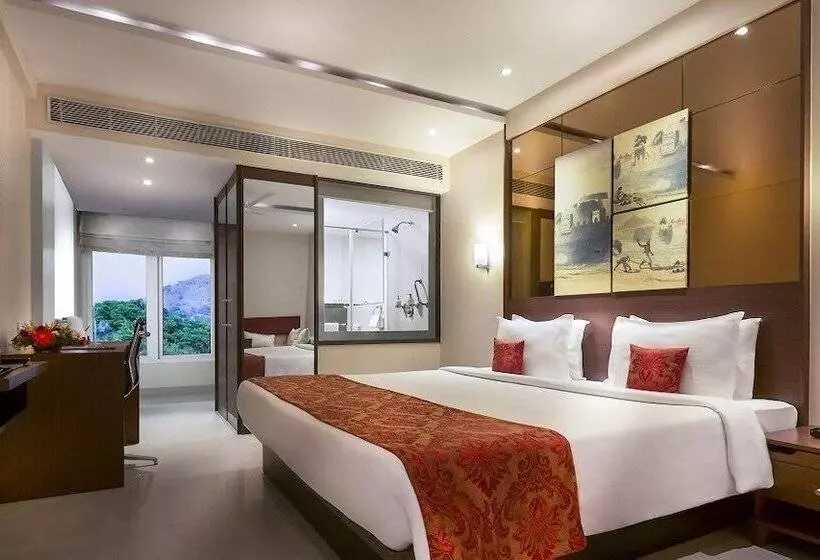 スーペリアールーム, Regency Sameera Vellore By Grt Hotels