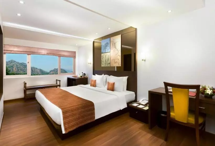 デラックスルーム, Regency Sameera Vellore By Grt Hotels