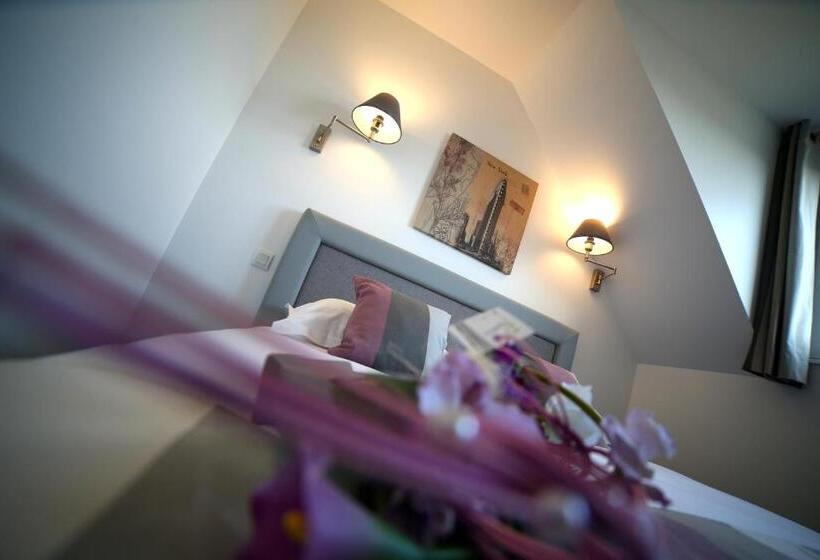 חדר קומפורט, Restaurant Le Lion D Or