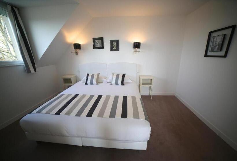 غرفة سوبيريور ثلاثية, Restaurant Le Lion D Or