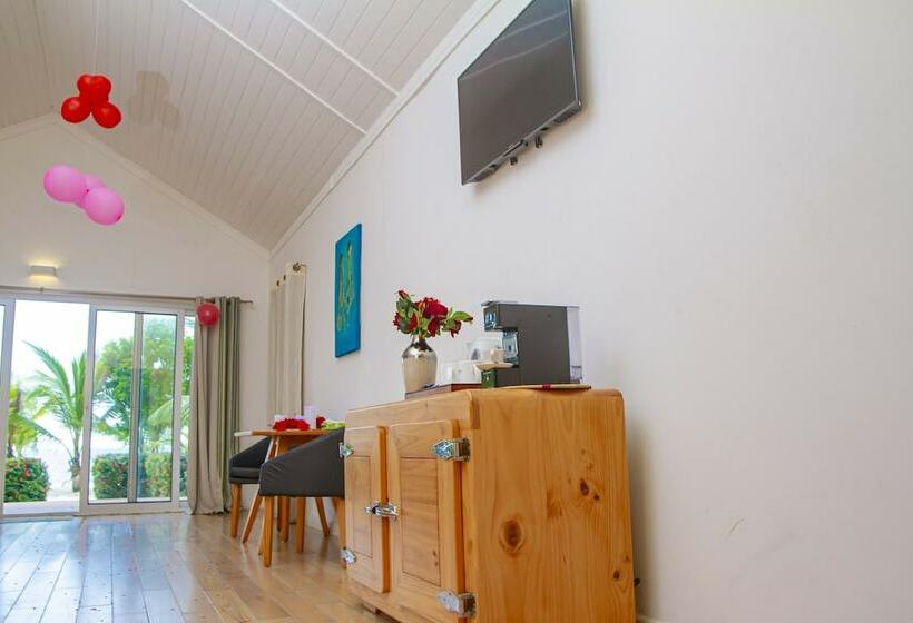 سوییت سوپریور با چشمانداز دریا, The Place Resort At Tokeh Beach