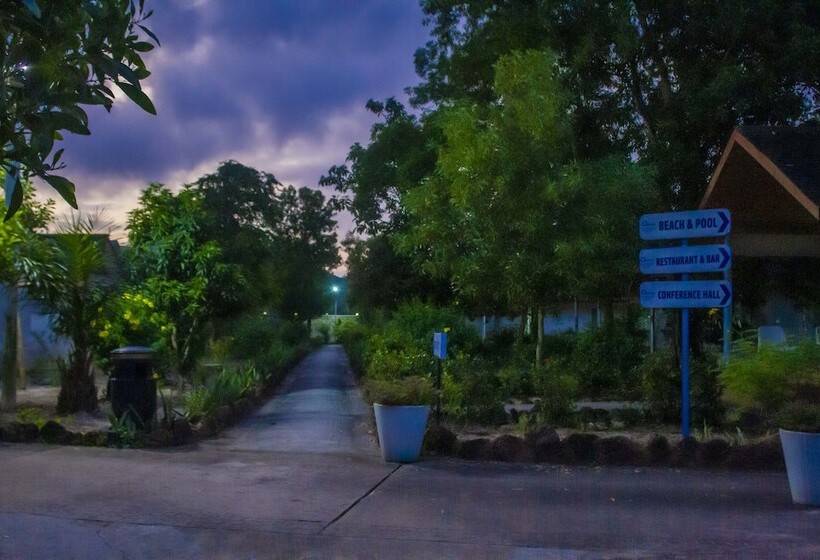 سوییت سوپریور با چشمانداز دریا, The Place Resort At Tokeh Beach