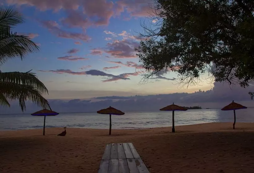 سوییت سوپریور با چشم‌انداز دریا, The Place Resort At Tokeh Beach