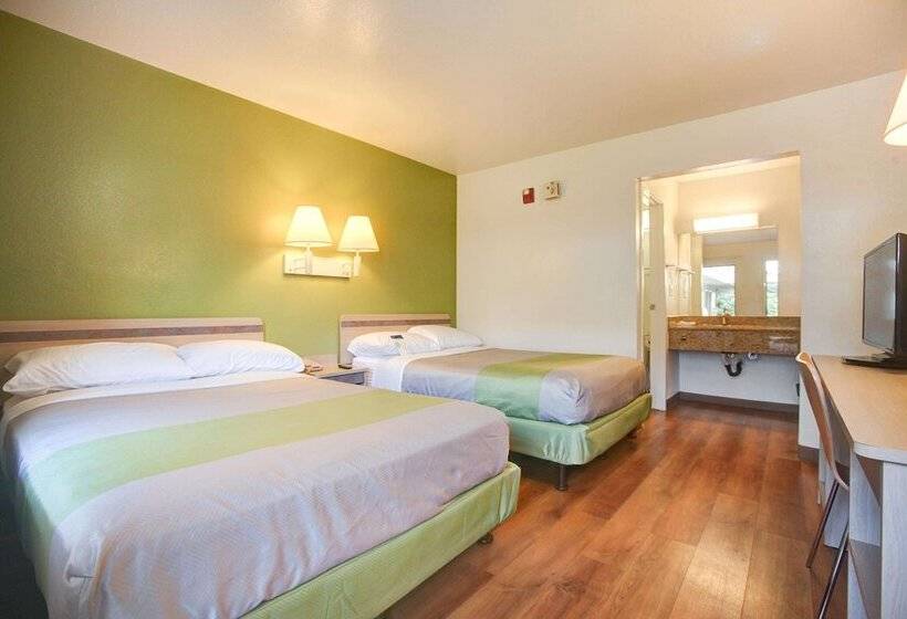 غرفه قياسيه سريرين مزدوجين, Motel 6 Elkton, Md