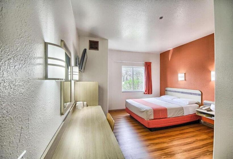 Номер Стандарт, Motel 6mission, Tx