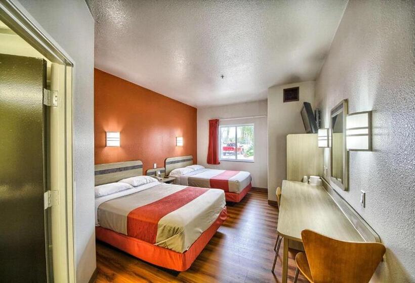Номер Deluxe, Motel 6mission, Tx