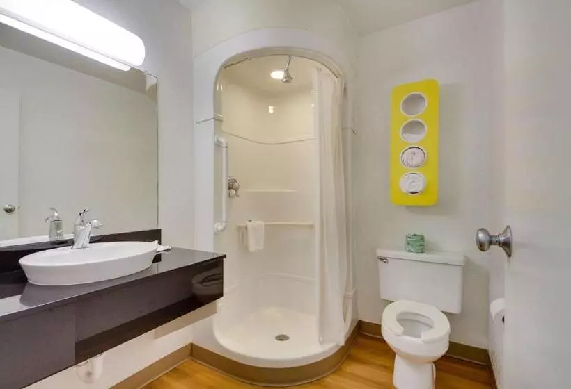 اتاق استاندارد برای معلولان, Avera Suites
