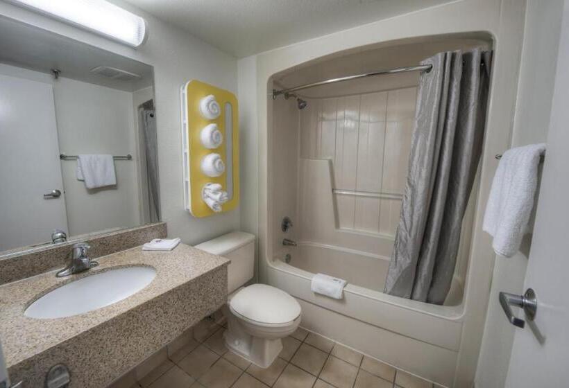 디럭스 룸, Motel 6branford, Ct  New Haven