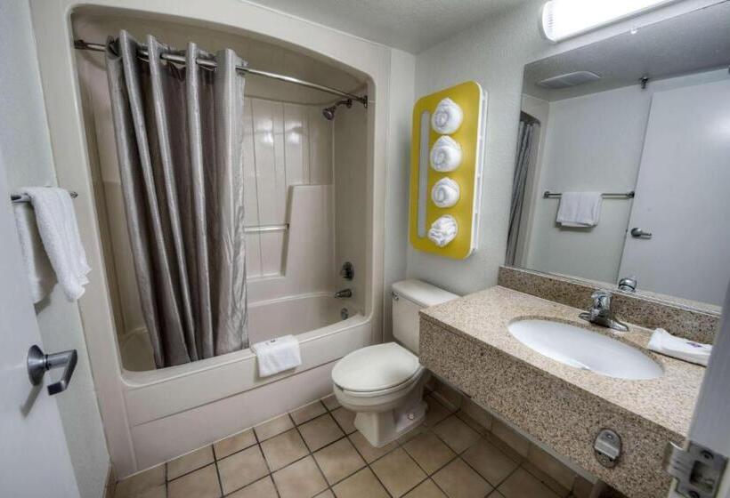 디럭스 4인 룸, Motel 6branford, Ct  New Haven