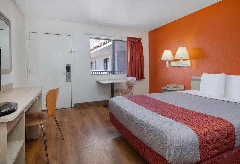 Номер Стандарт Адаптированный для Инвалидов, Motel 6oceanside, Ca