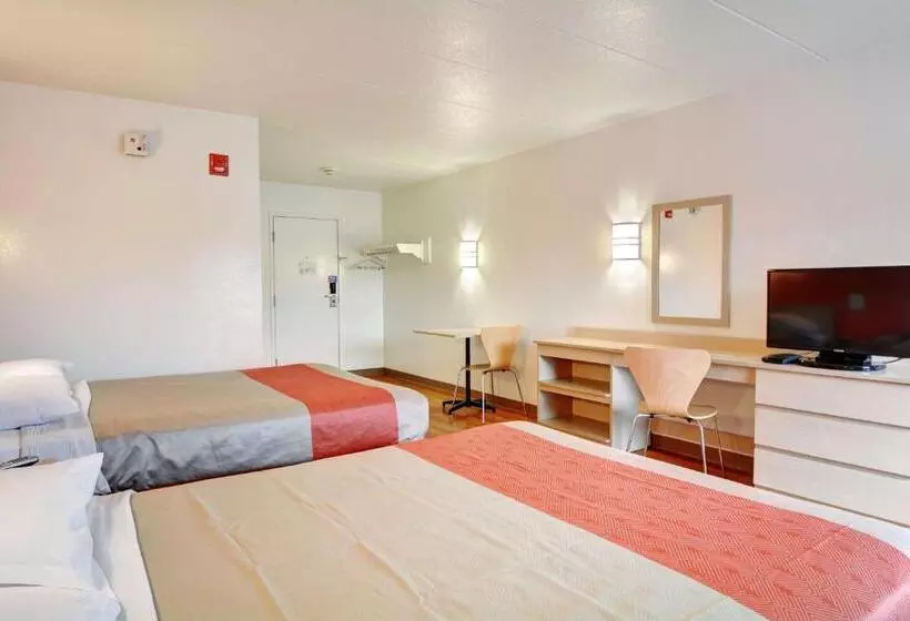 スタンダードルーム, Motel 6seekonk, Ma  Providence East
