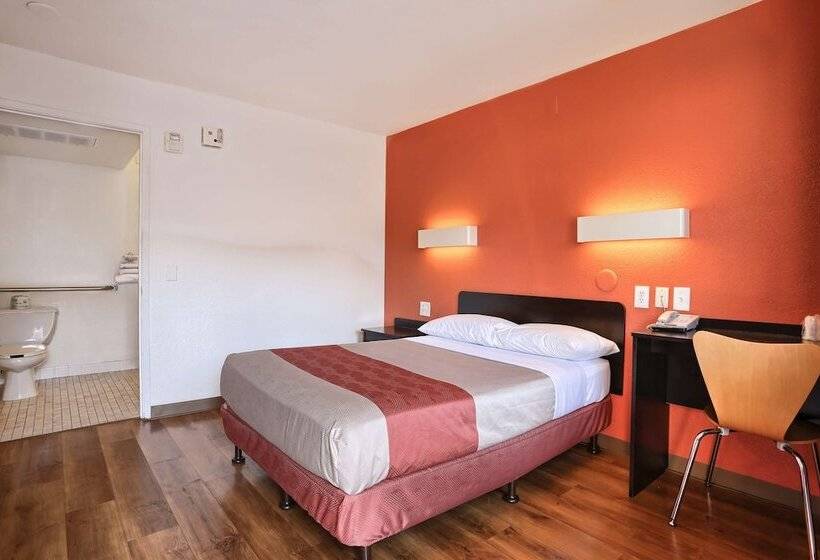 غرفة قياسية لذوى الاحتياجات الخاصة, Park Inn By Radisson