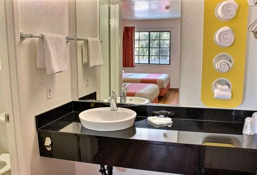 デラックスルーム, Motel 6coalinga, Ca  East