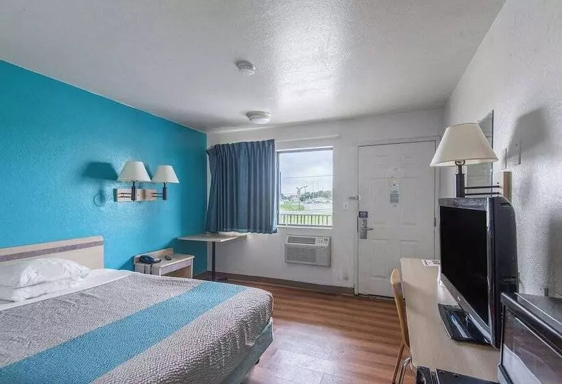 ２ダブルベッドのスタンダードルーム, Motel 6kansas City, Mo  Airport