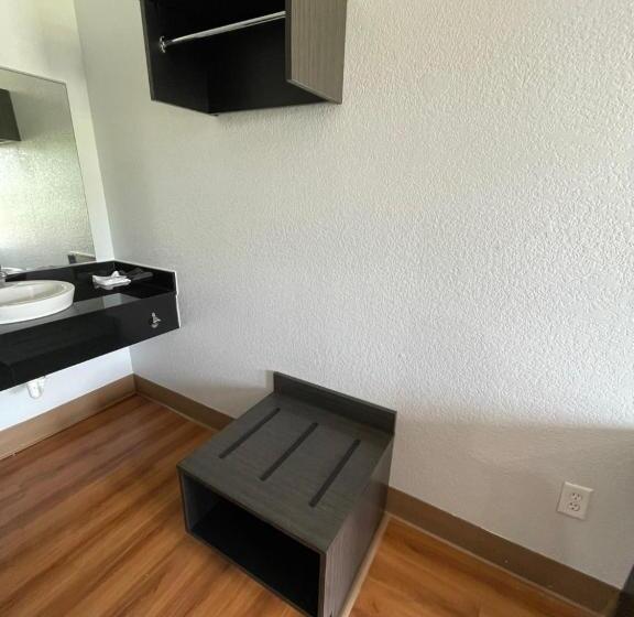 スタンダードルーム, Motel 6port Allen, La  Baton Rouge