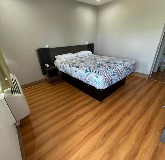 חדר סטנדרט מותאם לאדם עם מוגבלויות, Motel 6port Allen, La  Baton Rouge