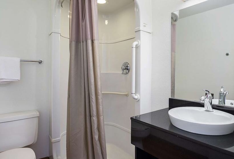 ２ダブルベッドのスタンダードルーム, Motel 6pueblo, Co  I25