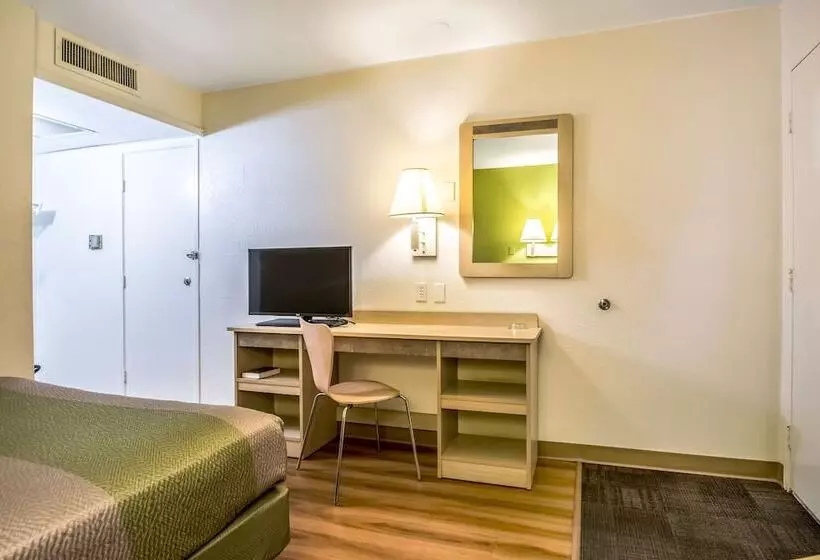 身障者適用スタンダードルーム, Motel 6pueblo, Co  I25