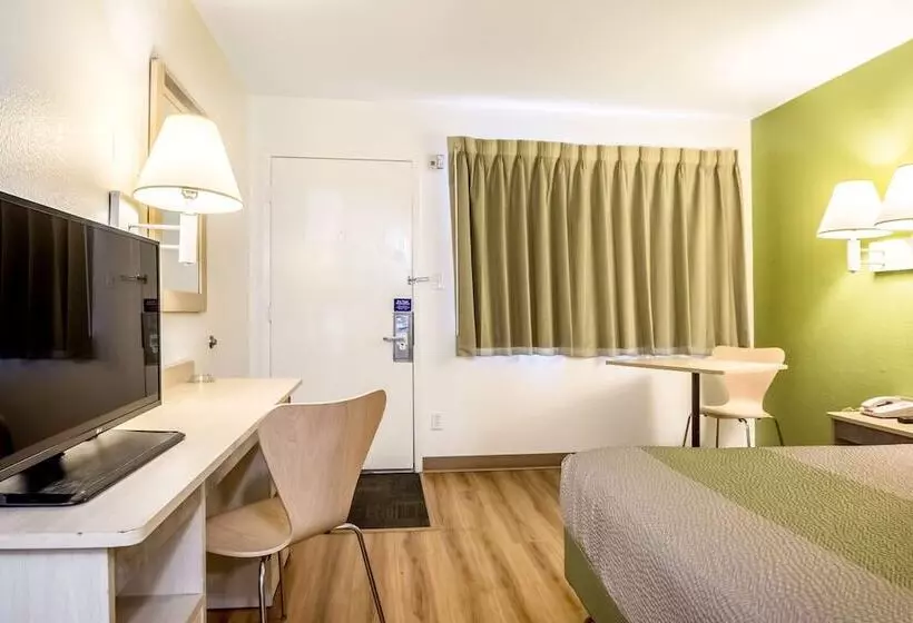 身障者適用スタンダードルーム, Motel 6pueblo, Co  I25