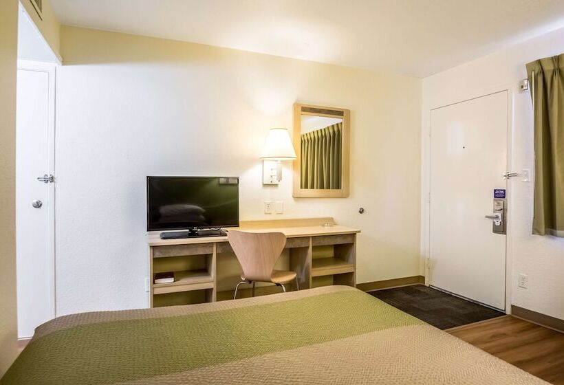 身障者適用スタンダードルーム, Motel 6pueblo, Co  I25