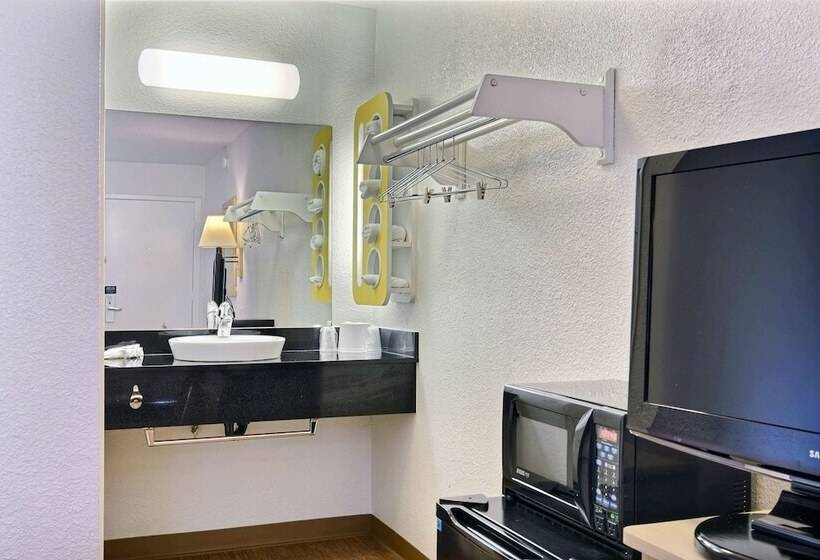 스탠다드 룸 더블 침대 2개, Motel 6tumwater, Wa  Olympia