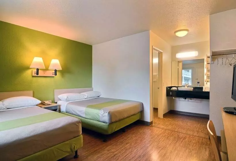 ２ダブルベッドのスタンダードルーム, Motel 6tumwater, Wa  Olympia
