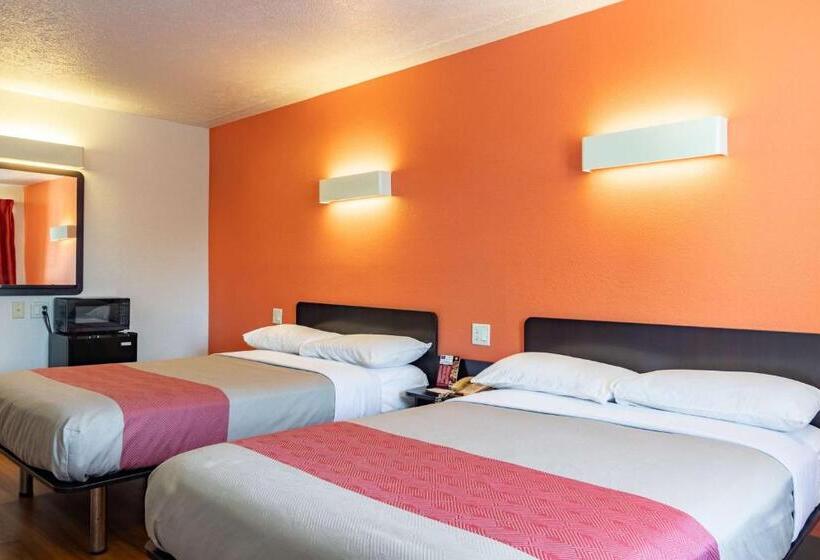 Четырехместный Номер Deluxe, Motel 6youngstown, Oh