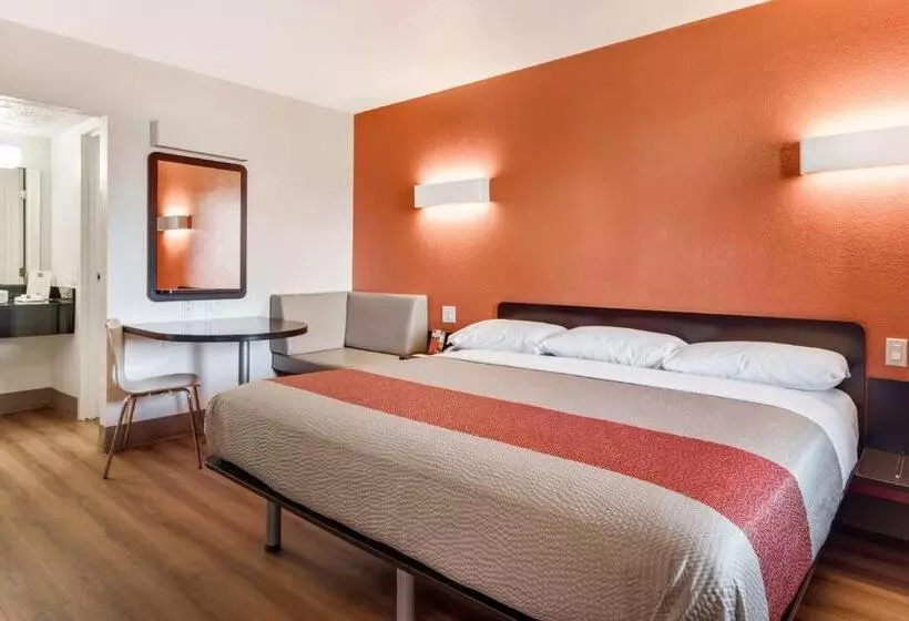 キングサイズベッドのデラックスルーム, Motel 6youngstown, Oh