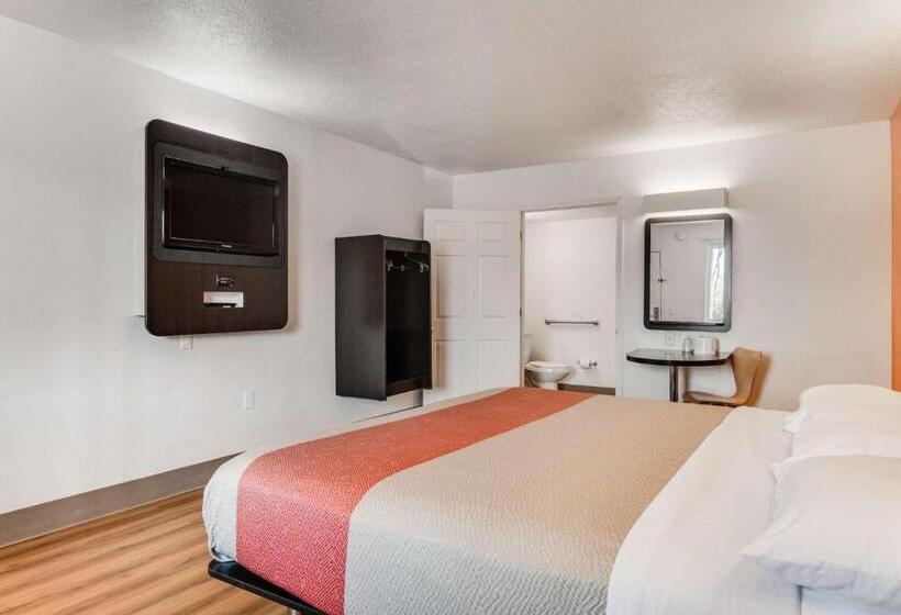 غرفة ديلوكس سرير كينج, Motel 6youngstown, Oh