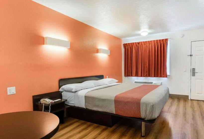 Номер Deluxe Кровать Кинг, Motel 6youngstown, Oh