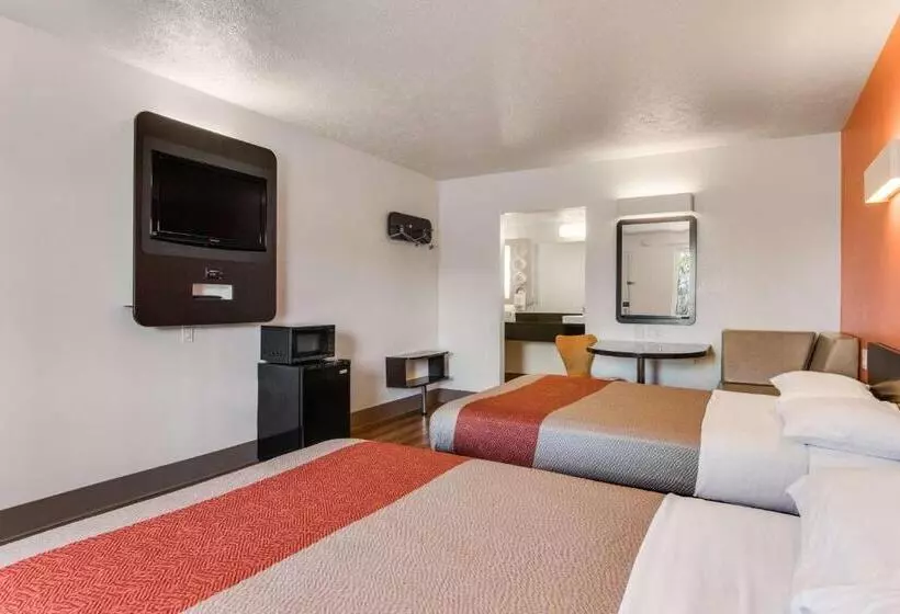 スタンダード４人部屋, Motel 6youngstown, Oh