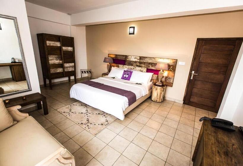 디럭스 룸, The Swiss Hotel Freetown