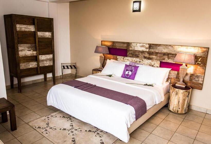 수피리어 룸, The Swiss Hotel Freetown