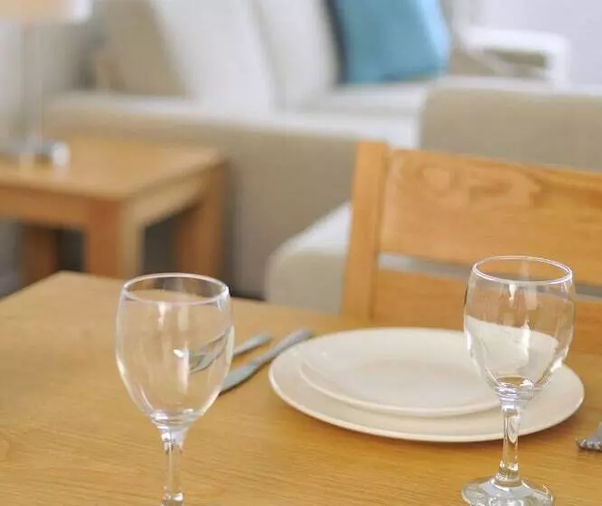 آپارتمان 2 خوابه, Apartments G60 Gladstone