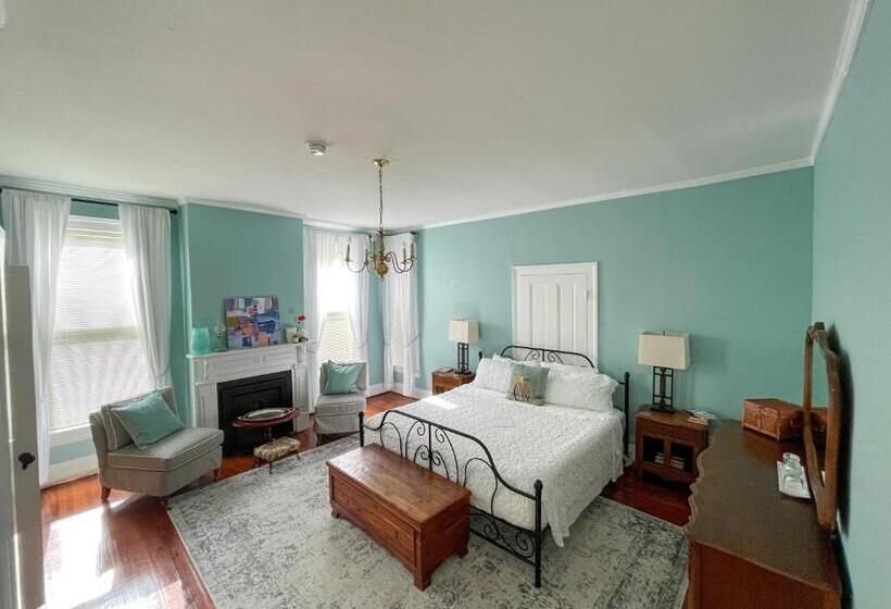 חדר סטנדרט עם מיטת קינג, Meadows Inn