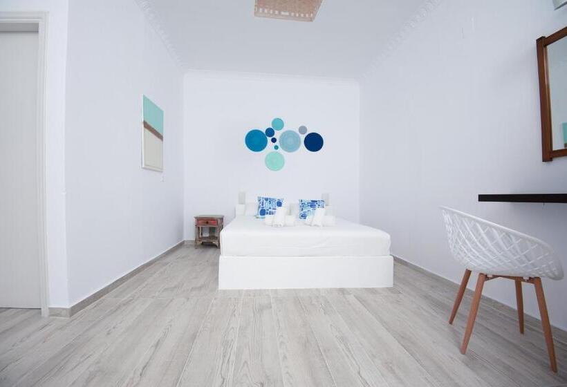 اتاق استاندارد سه نفره, Villa Markezinis