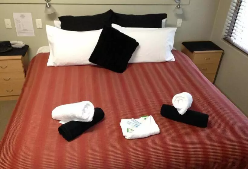 デラックスルーム, Black Forest Motel