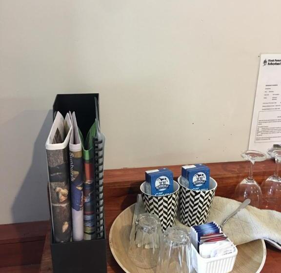 סוויטה אקזקיוטיב, Black Forest Motel