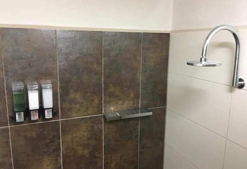 חדר סטנדרט, Black Forest Motel