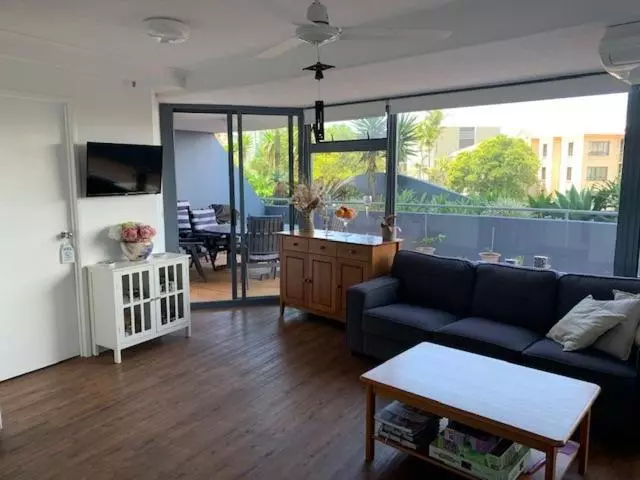 庭の見える1ベッドルームアパートメント, Centrepoint Apartments Caloundra