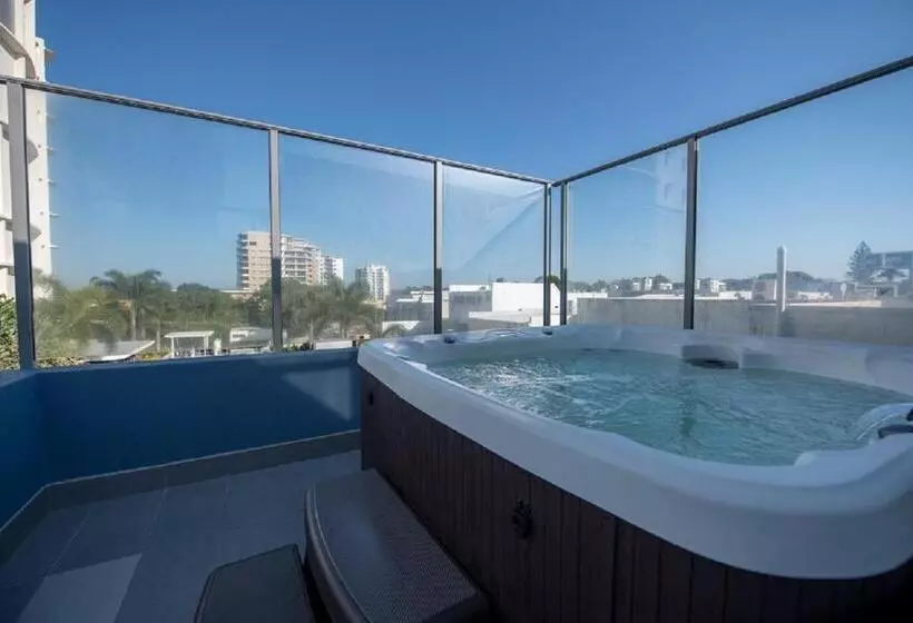 オーシャンビューの2ベッドルームデラックスアパート, Centrepoint Apartments Caloundra