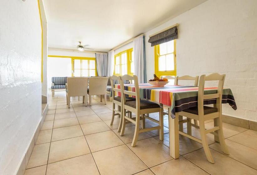 2 Bedrooms Apartment Lake View, Club Mykonos Langebaan