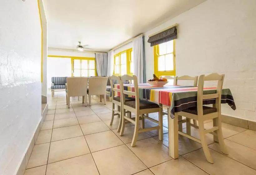 2 Bedrooms Apartment Lake View, Club Mykonos Langebaan