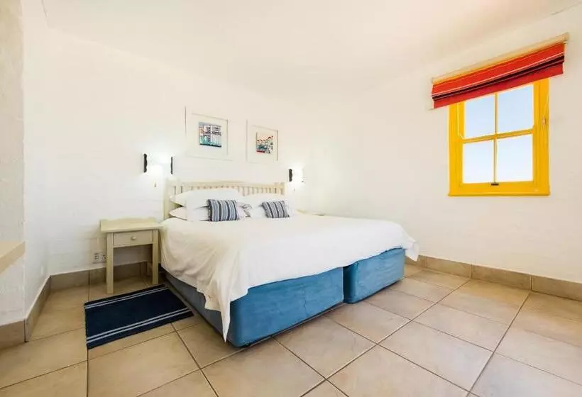 2 Bedrooms Apartment Lake View, Club Mykonos Langebaan