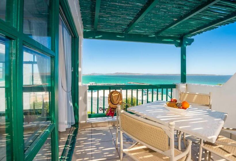 Standard studio with lake view, Club Mykonos Langebaan