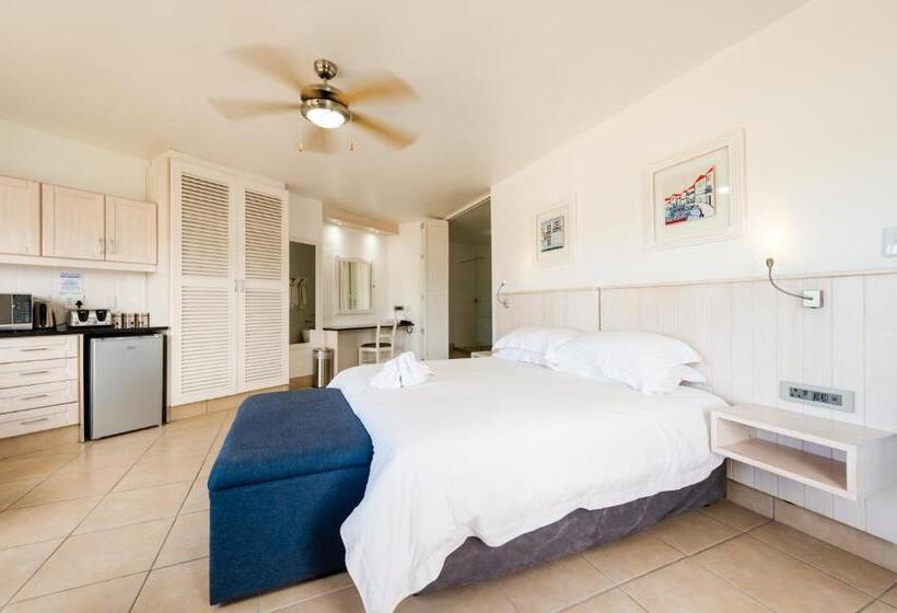 스탠다드 스튜디오, Club Mykonos Langebaan