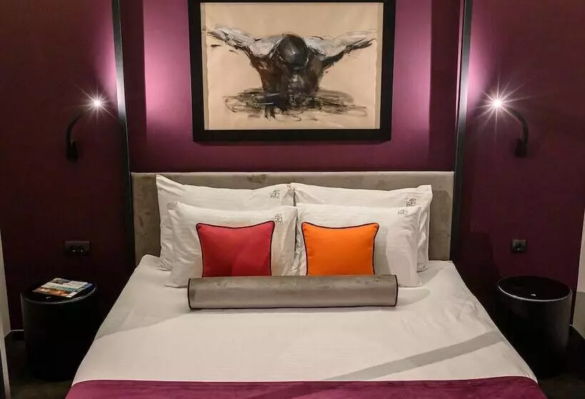 سوییت جونیور, Artloft Garni