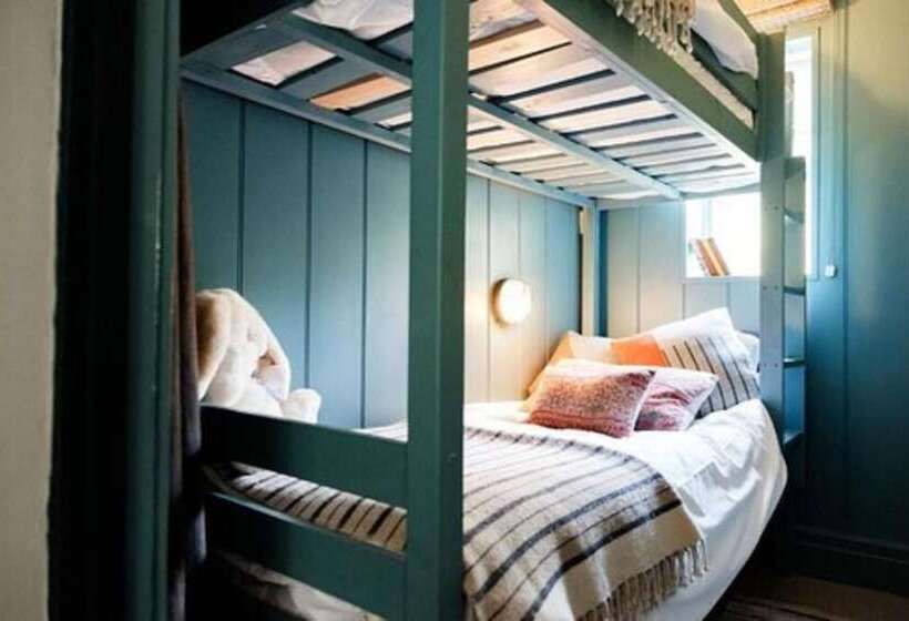 חדר משפחתי, Bel And The Dragon Churt