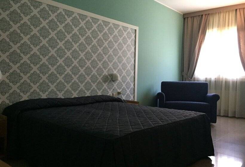 اتاق استاندارد سه نفره, Borgo Villa Maria