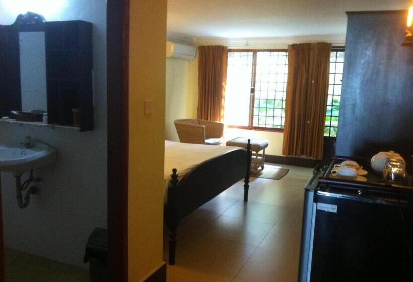 חדר סטנדרט עם מיטת קינג, Comfort House